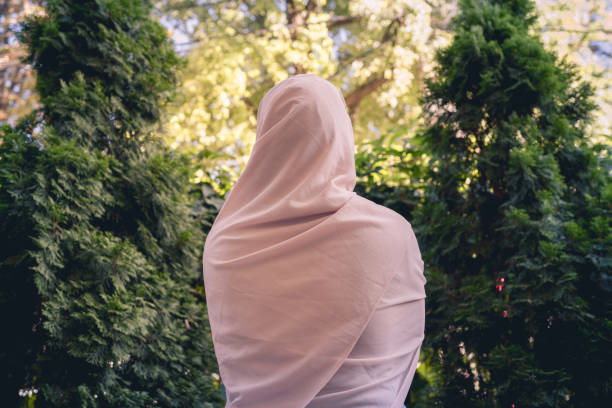 Batasan Melihat Wanita Bukan Mahram