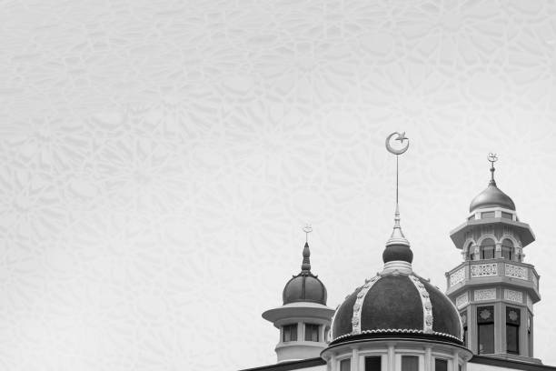 Asal Usul Lambang Bulan Sabit dan Bintang: Simbol Kebanggaan dan Kejayaan Islam Sejak Kekhalifahan Turki Utsmani