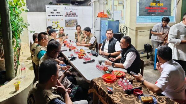 Ngopi Pimpasa Imigrasi Soekarno-Hatta bersama warga Cengkareng