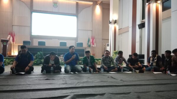 Petugas BNN menggerebek pabrik sabu di apartemen kawasan Cisauk, Tangerang