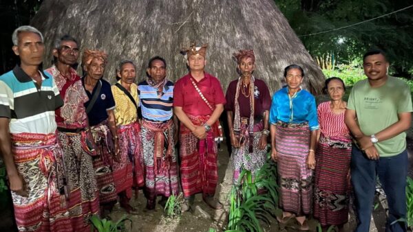 Prosesi penobatan Usif Bukifan Indranas Gaho di Sonaf Bukifan Palesta Hauteas NTT