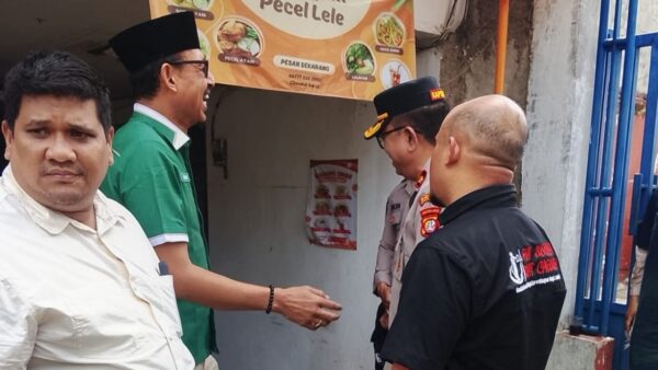 Proses eksekusi rumah di Cilandak Barat Jakarta Selatan dengan pengamanan aparat gabungan.