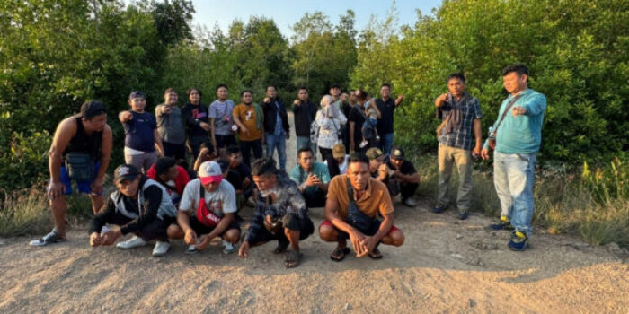 Polisi dan BP3MI Riau menggagalkan pemberangkatan 29 pekerja migran Indonesia ilegal di Dumai.