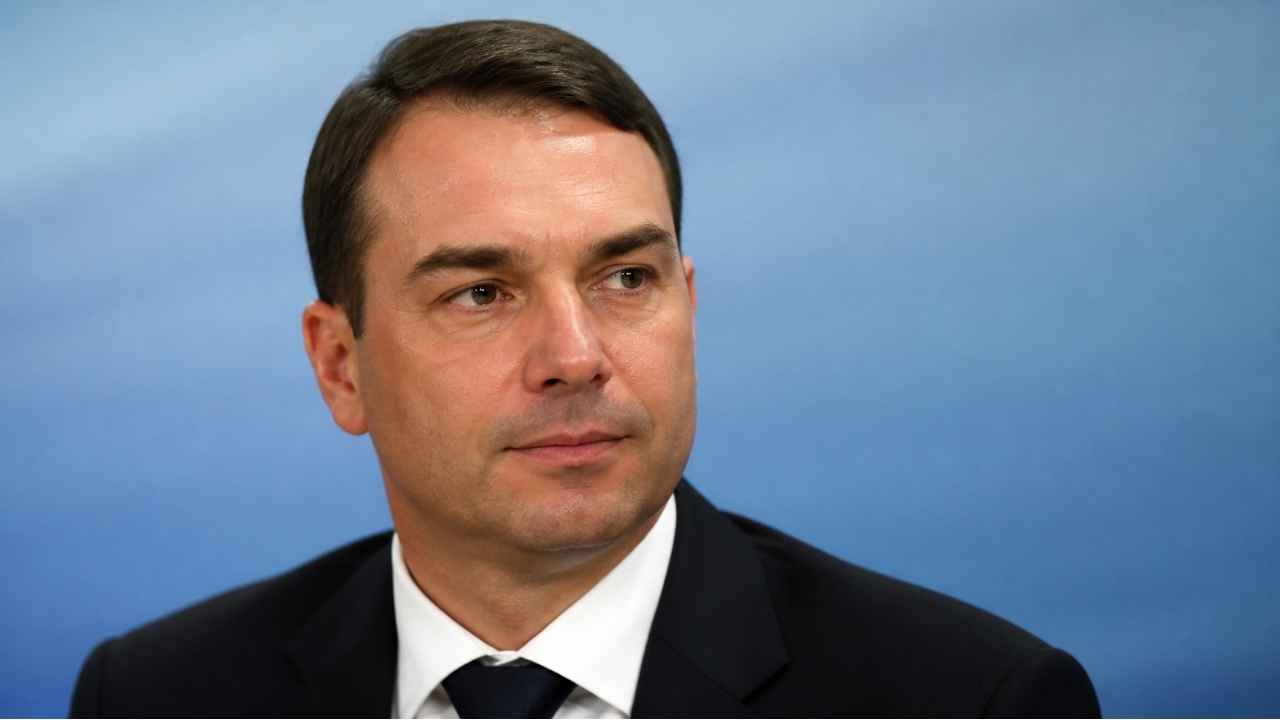 Flávio Bolsonaro, senator Brasil yang dilaporkan tiba di Amerika Serikat setelah kalah dalam pemilihan presiden.